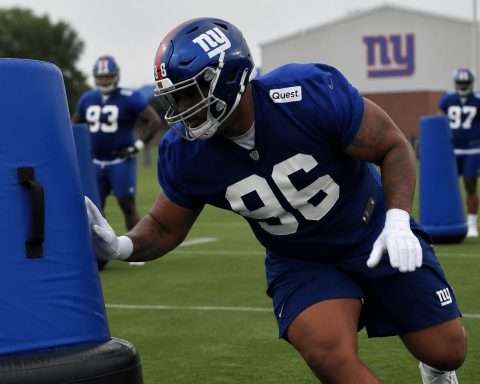 Giants Land Shelby Harris After Dexter Lawrence Exit, With D.J. Reader Watch Heating Up