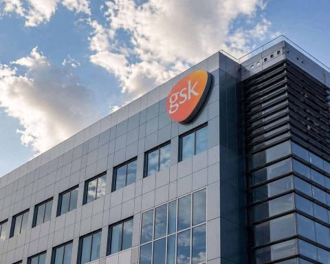 GSK plc’s Jemperli Court Fight With AnaptysBio Takes New Turn Before July Trial