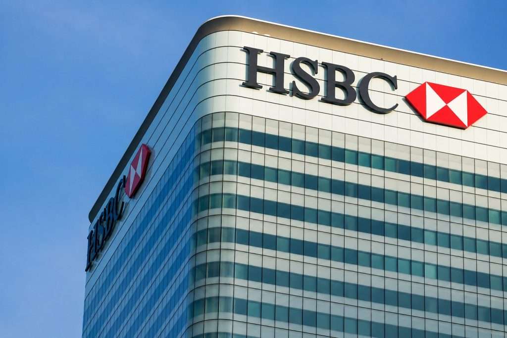 HSBC’s $38,000-a-Child Hong Kong Perk Is in the Crosshairs as Cost Cuts Bite
