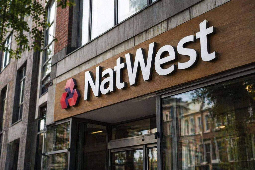 NatWest Group Plc Buyback Sharpens Q1 Earnings Test for UK Bank Investors