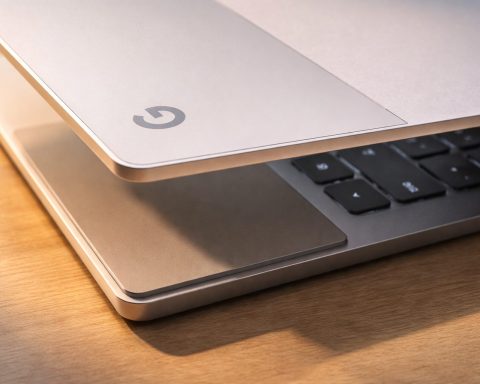 Pixelbook Return? Android 17 Code Hints at Google Pixel Laptop With “Pixel Glow”