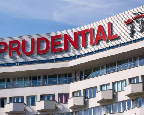Prudential PLC Buyback Puts Its $1.2 Billion Shareholder-Return Plan Back in Focus