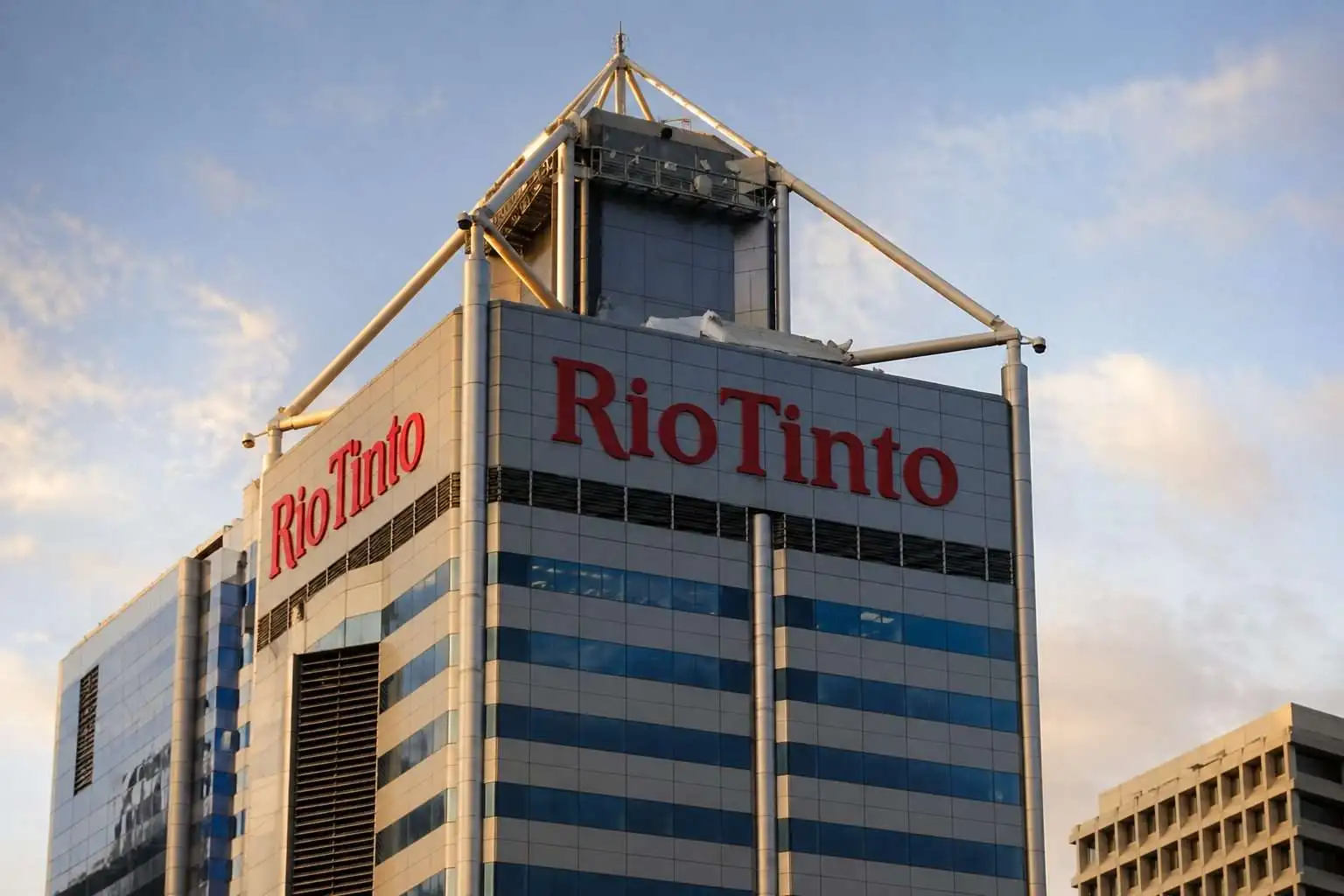Rio Tinto’s Brazil Bauxite Bet Clears Key Permit as Mining Money Floods In