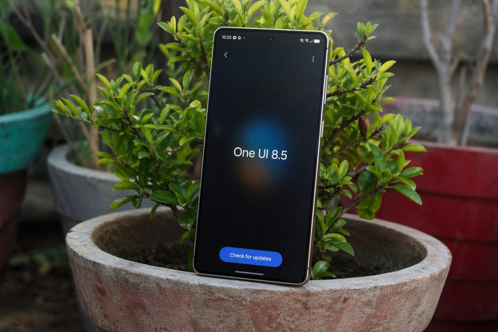 Samsung’s One UI 8.5 Betas Bring Galaxy S26 AI Tools to Older Galaxy Phones