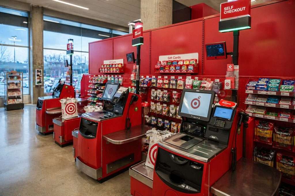 Self-Checkout Crackdown Spreads Across U.S. With 15-Item Caps, New Staffing Rules