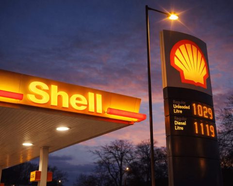 Shell Plc Q1 Update Could Show an Oil Windfall, but Qatar Damage Clouds Outlook