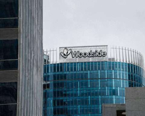 Woodside’s $17.5 Billion Louisiana LNG Bet Hits a Buyer Snag