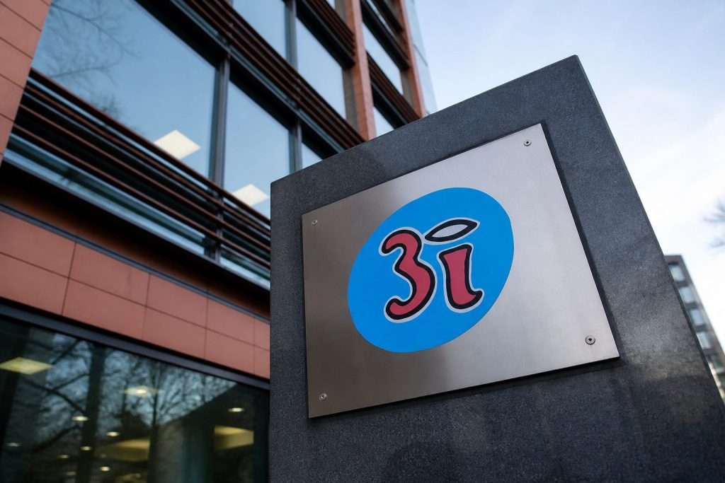 3i Group plc Directors Buy Shares as Action Growth Concerns Put Stock Back in Focus