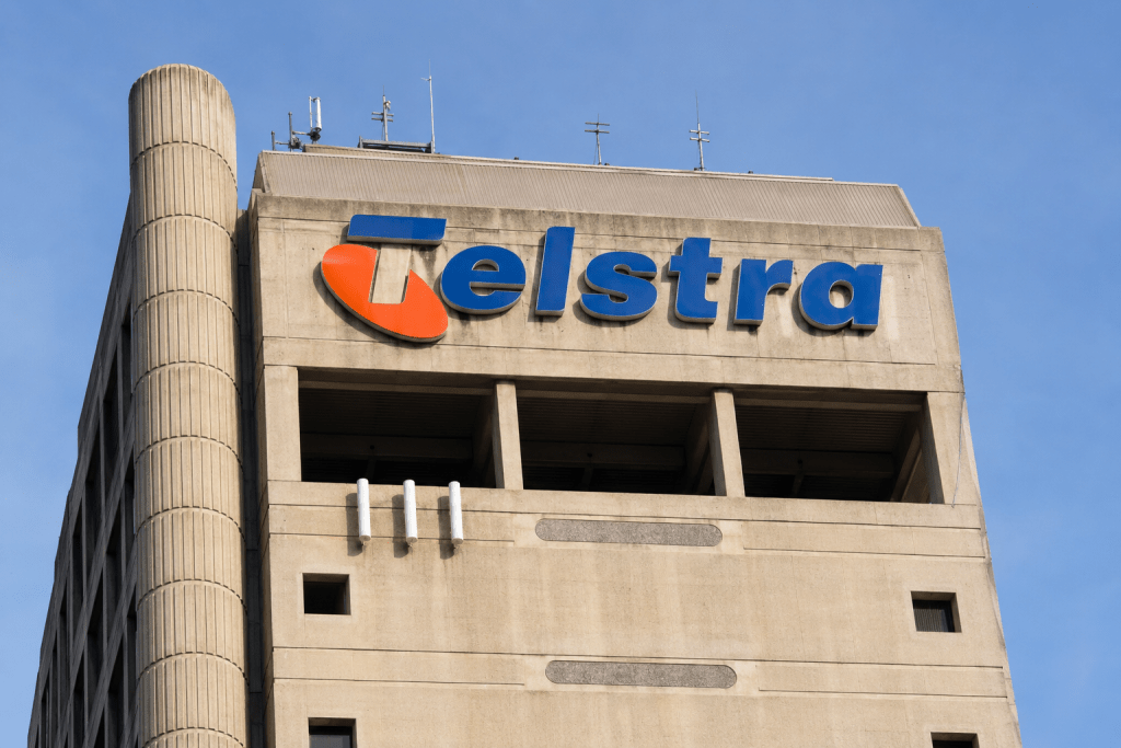 Telstra Stock Bucks ASX Rout as Buyback Tops A$1.12 Billion