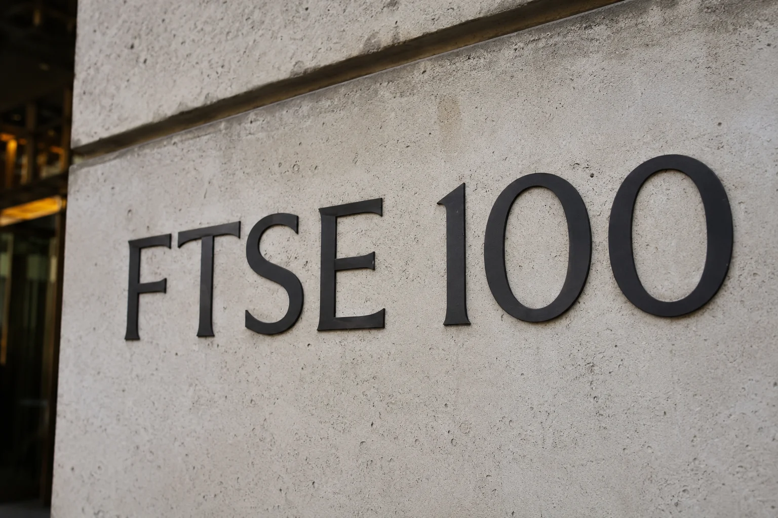 FTSE 100 Barely Scrapes Higher as Bond Yields Spoil UK Jobs Relief