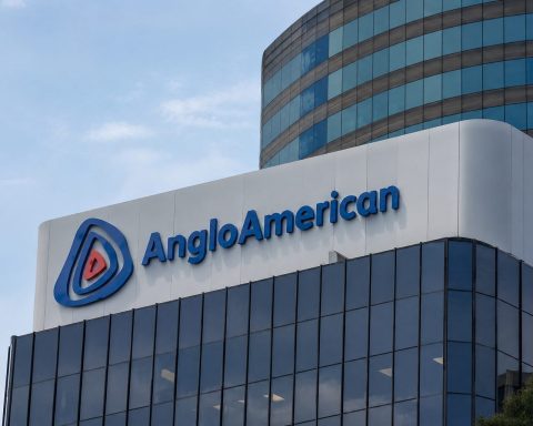 Anglo American Rallies as Copper’s Record Run Turns the Teck Deal Into the Main Trade