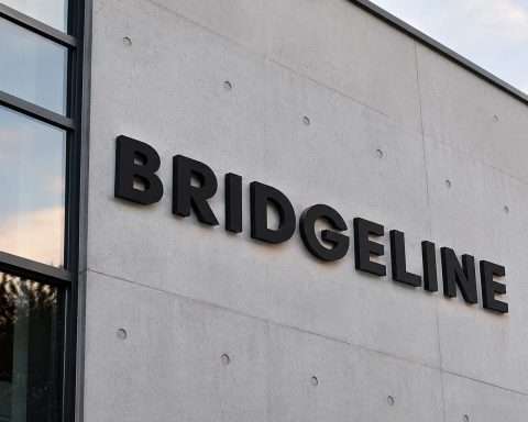 BLIN Stock Climbs Before Holiday Break as Bridgeline’s AI Sales Push Faces Revenue Test