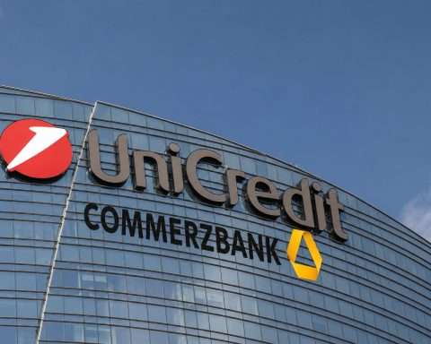 Commerzbank-UniCredit Takeover Fight Moves to Brussels as German Resistance Draws ECB Fire