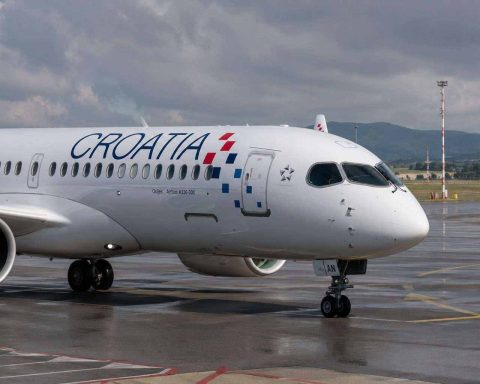 Croatia Airlines A220 Has Runway Incident in Split, No Injuries Reported