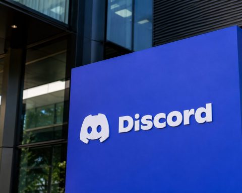 Discord Down Today: API Errors Hit Logins and Messages as Users Report Outage