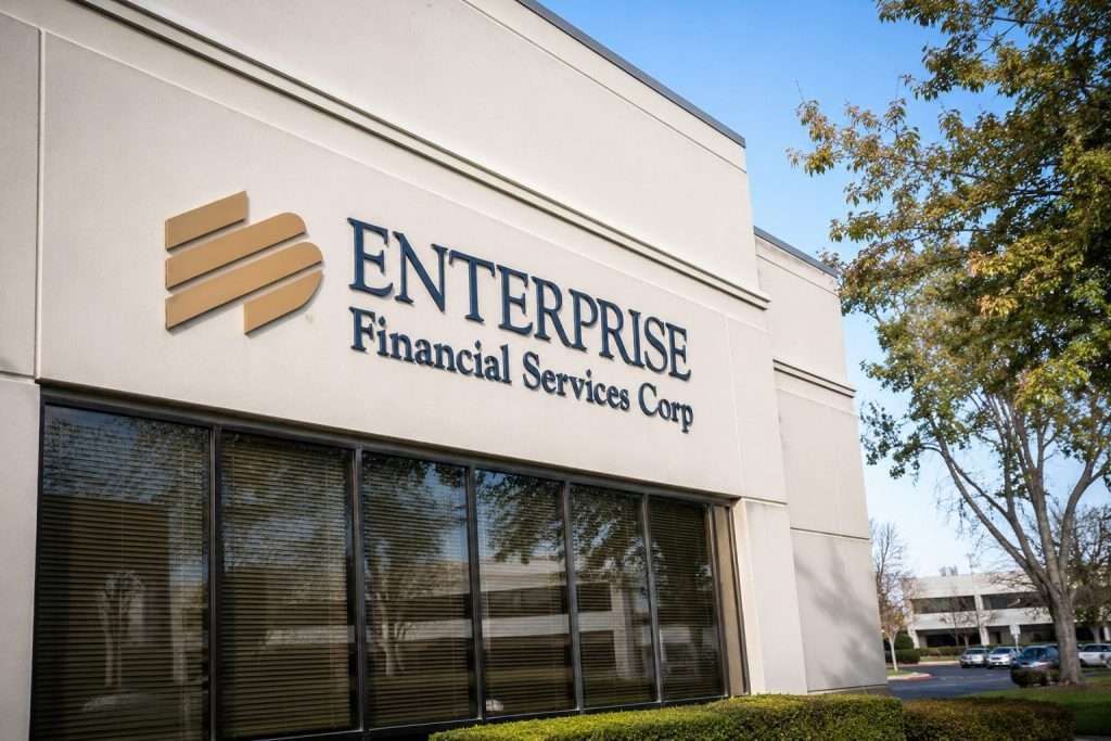 Enterprise Financial stock adds to gains before holiday weekend