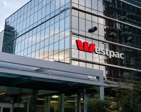 Westpac stock rises with ASX banks as rate risks linger