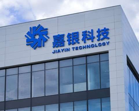 Jiayin Group Stock Near a 52-Week Low: Why JFIN Faces a Big Tuesday Test