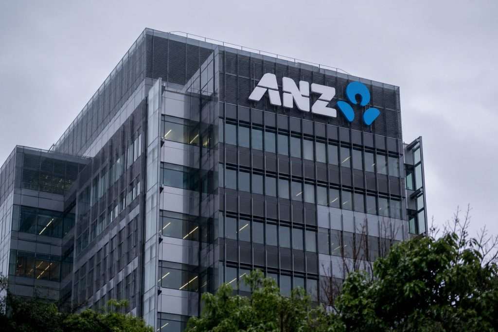 ANZ Shares Recover, Rate Worries Linger for Aussie Banks