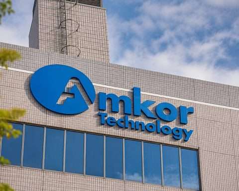 Amkor Shares Rise in Early Trade on AI Chip-Packaging Demand