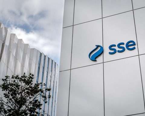 SSE Investors Watch for Results After £33 Billion Move