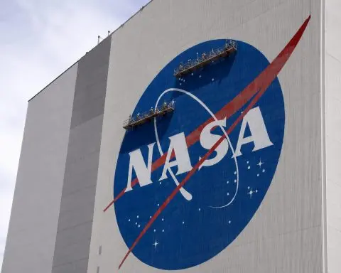Blue Origin gets NASA nod for moon base in Artemis round