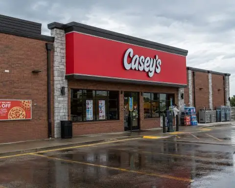 Casey’s Shares Move Lower Ahead of Results, With Margin Uncertainty in Focus