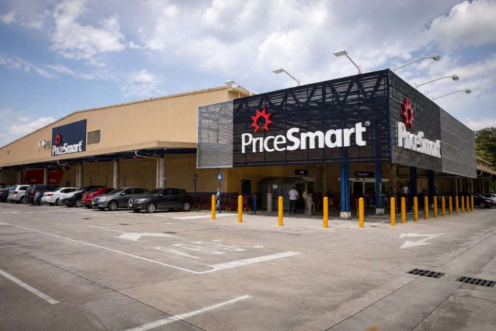 PriceSmart Shares Climb as Warehouse Club Growth Drives Demand