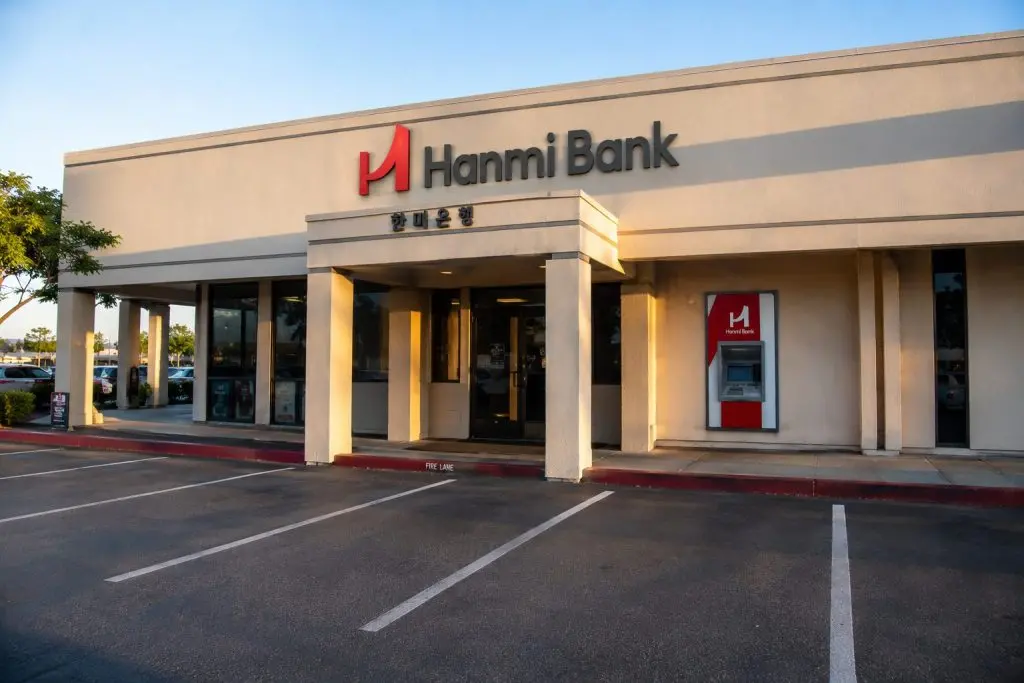 Hanmi shares move after dividend day with regionals rallying
