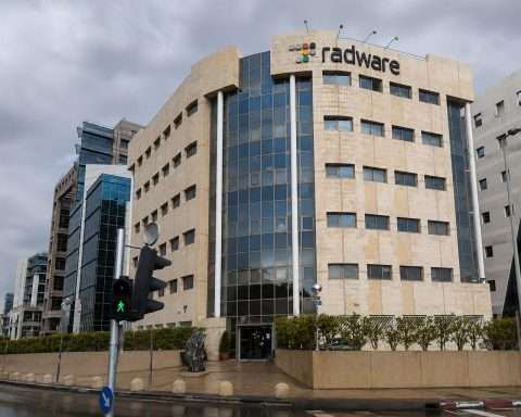 Radware Drops 3% After Shareholder Vote