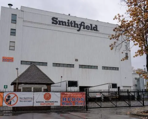 Smithfield Foods Shares Flat Near $26
