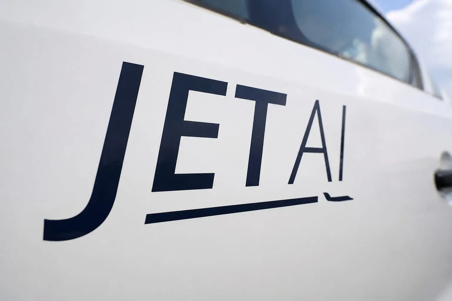 Jet.AI Shares Rise 9% With Traders Focused on flyExclusive Deal