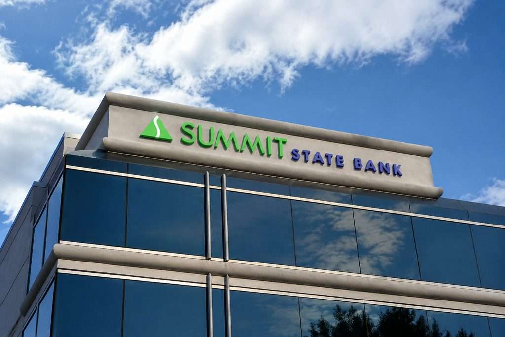 Summit State Bank Shares Flat as Investors Watch Credit Risk