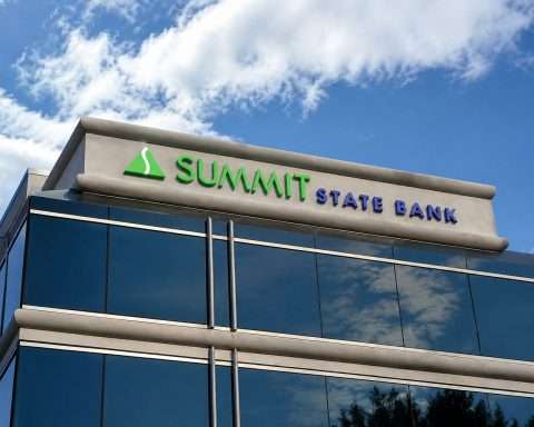 Summit State Bank Shares Flat as Investors Watch Credit Risk