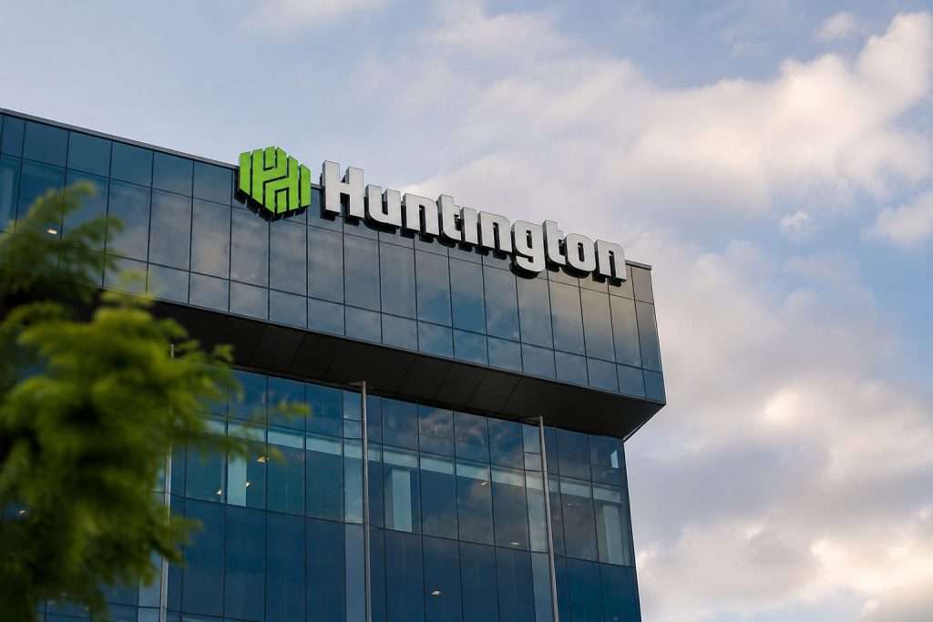 Huntington Bancshares Heads Higher Into June With Jobs Report Ahead