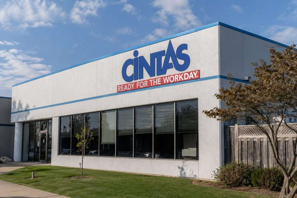Cintas Stock Just Lost Its Rebound — Why CTAS Traders Are Watching the UniFirst Deal