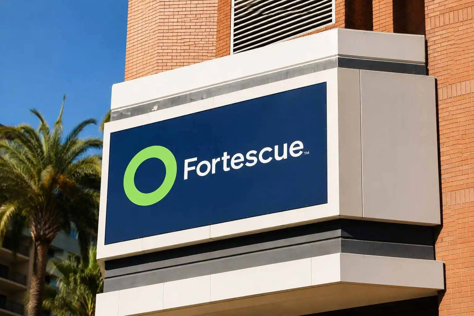 Fortescue Shares Lag in ASX Climb After Iron Ore Signal Weakens