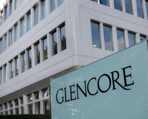 Glencore PLC’s $2.55 Billion Financing Move Lands as Copper Rally Nears a Test