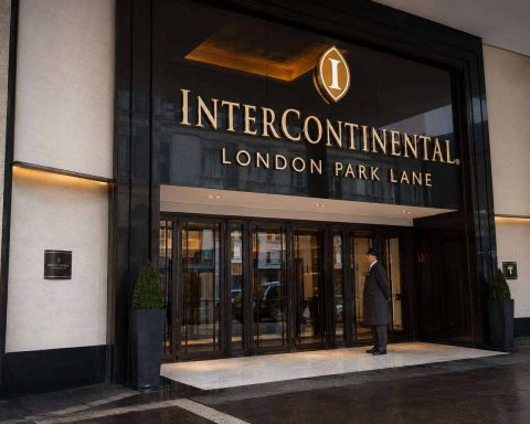 IHG Trades Near Its Peak With Buybacks in Focus