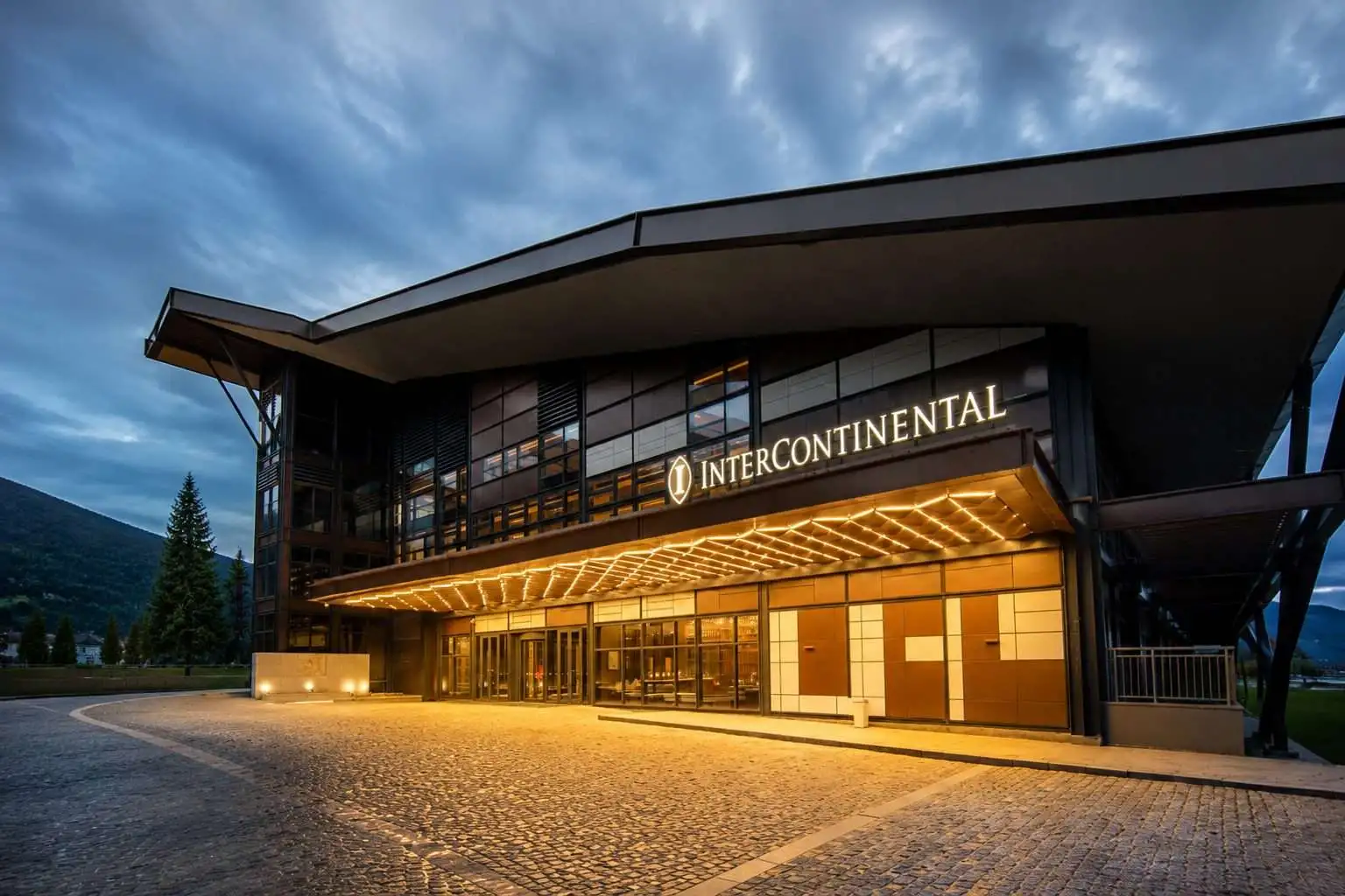 IHG Stock Watch: InterContinental Hotels Group PLC Adds Mount Fuji Deal as Buyback Rolls On