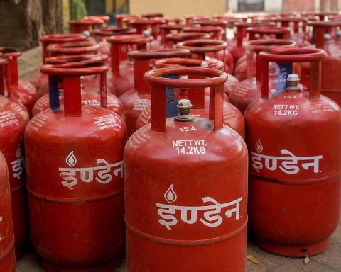 Indane, HP Gas, Bharat Gas Alert: LPG Subsidy Could Stop In 7 Days After Tax Check
