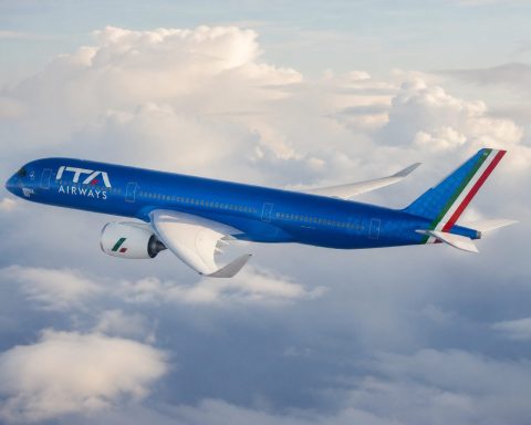 ITA Airways Fares Could Rise 10% as Fuel Shock Tests Lufthansa’s Italy Bet