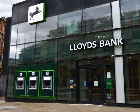 Lloyds shares fall ahead of UK bank rule changes