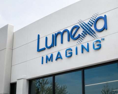 LMRI shares up after insider buy; Wall Street cut trims gains