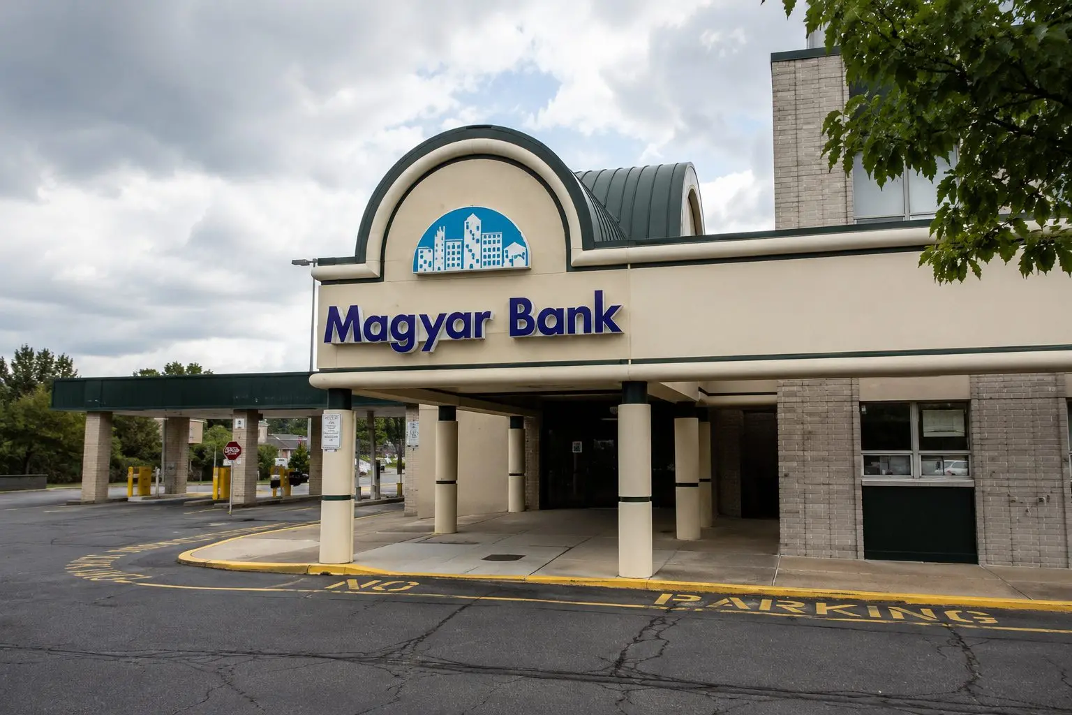 Magyar Bancorp Stock Edges Down After Dividend Day, Tiny Volume in Focus