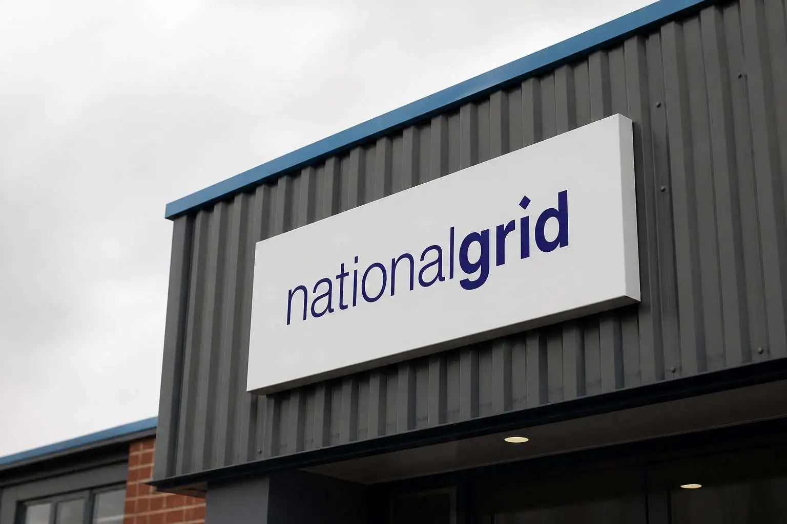 National Grid plc’s 585 km Grid Upgrade Could Cut £50 Million From UK Power Bottlenecks
