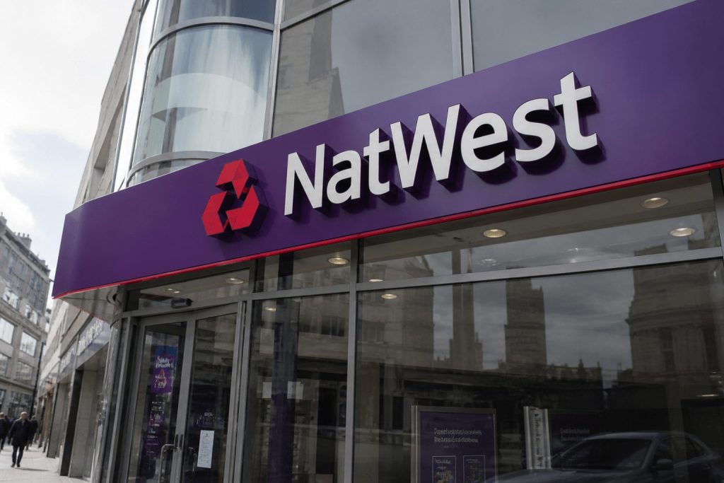NatWest Profit Jump Fails to Stop Share Slide as Iran War Provision Clouds Outlook