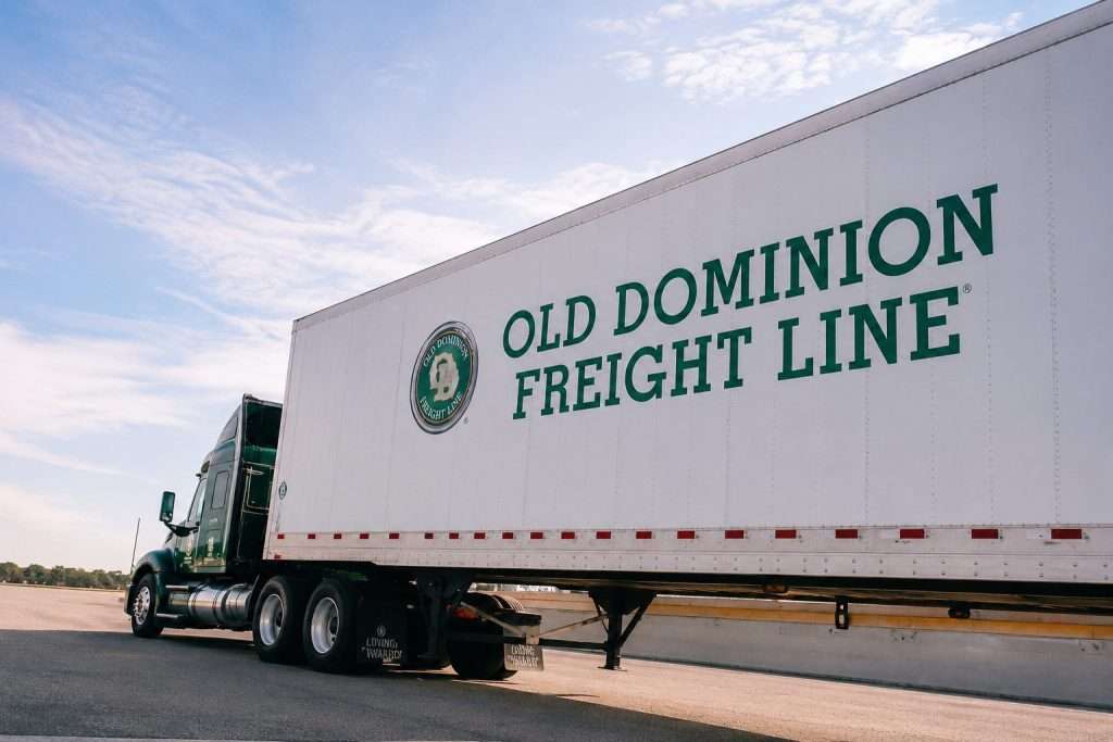 ODFL Shares Outpaced Other Truckers Before Holiday Weekend