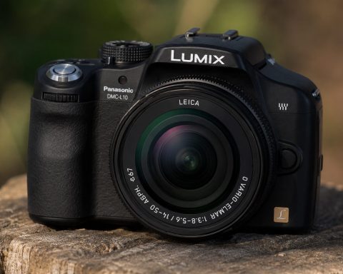 Panasonic Lumix L10 Launch: The Fixed-Lens Compact Camera Built to Challenge Fujifilm and Leica