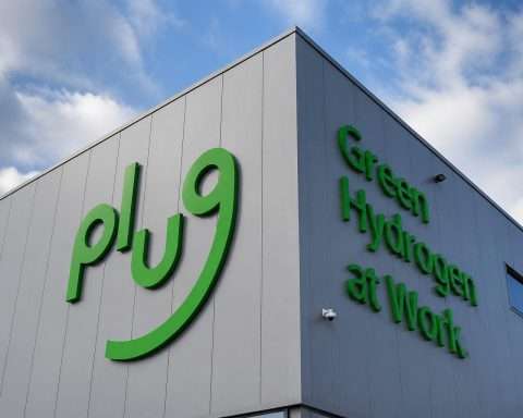 Plug Power Stock Jumps Before Q1 Earnings as Cash-Burn Test Looms
